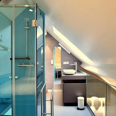 Stylish Seaside In Apartment