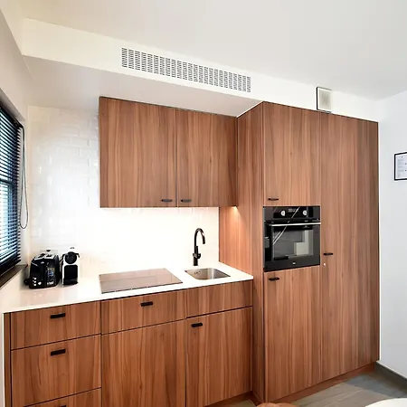 דירה Stylish Seaside In